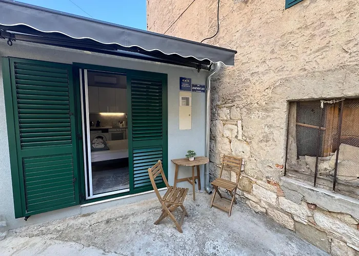 Supreme Location-old Town Luce Centre Split